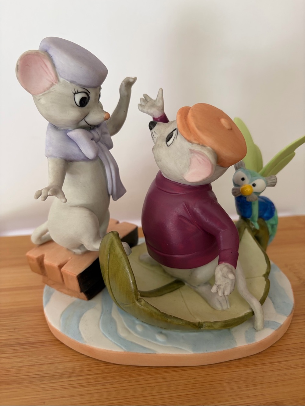 Disney Magic Memories Figurine The Rescuers. Bernard & Miss Bianca. Limited Ed.